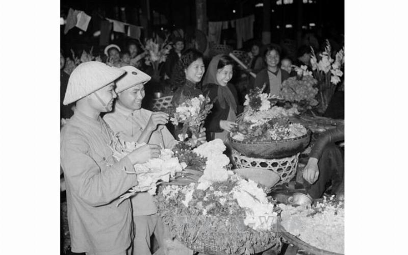 Những khó khăn gặp phải vào năm 1975