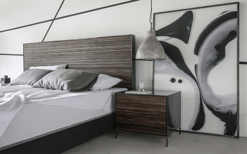 Bộ giường ngủ cao cấp Zuma Bed của Thomas Bina tone gỗ nâu trầm.