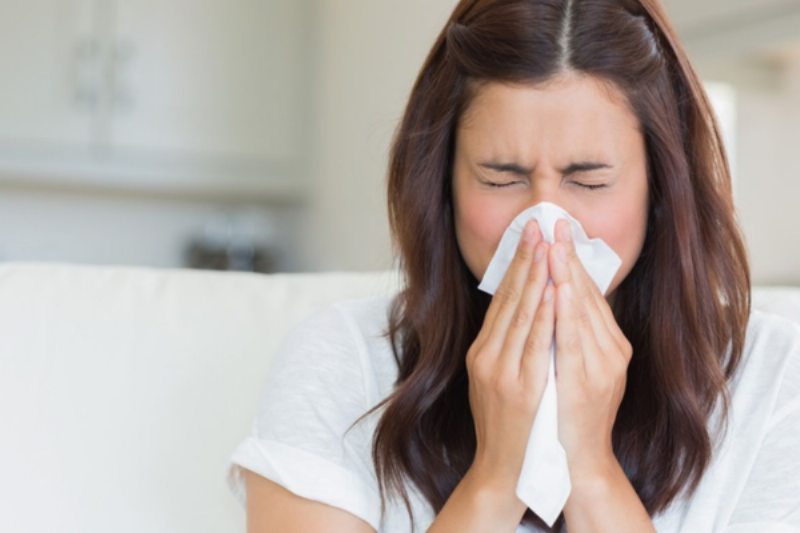 Hắt Xì Hơi Là Điềm Gì: Giải Mã Bí Ẩn Đằng Sau Cái Hắt Xì 2 Hắt xì hơi là điềm gì theo quan niệm dân gian?