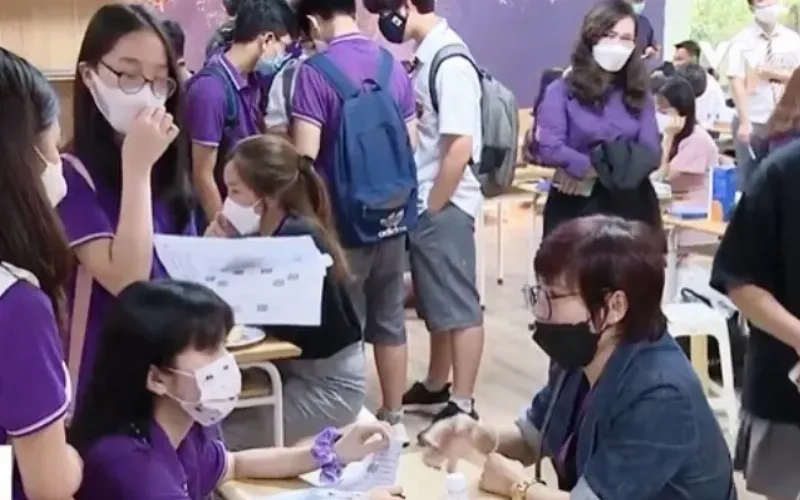 Học sinh lớp 9 hướng tới tương lai