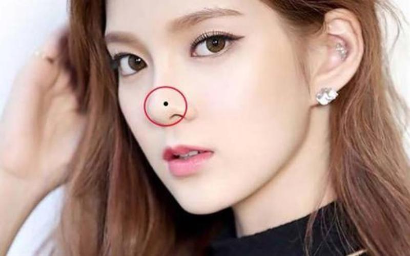 Nốt Ruồi Ở Đầu Mũi Nữ: Giải Mã Bí Mật Vận Mệnh 2 Vị Trí Nốt Ruồi Đầu Mũi Nữ
