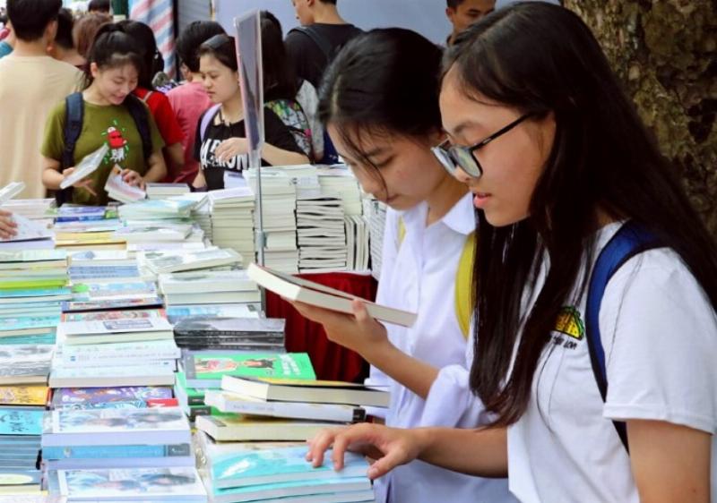 Tử Vi Hàng Ngày Lịch Vạn Niên 4 Tầm Quan Trọng của Lịch Vạn Niên trong Văn Hóa Việt