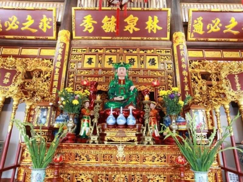 Cuộc sống của người có căn bà chúa thượng ngàn