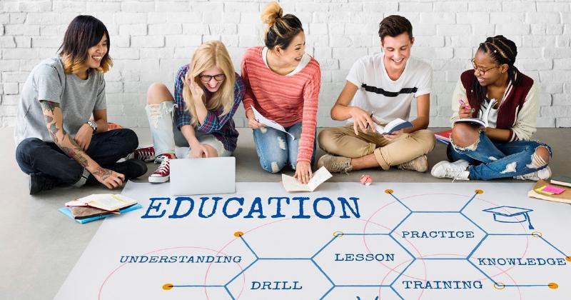 Lợi ích của việc xem tử vi miễn phí: Thấu hiểu bản thân và phát triển tiềm năng