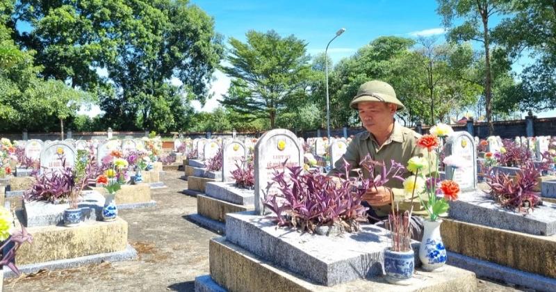 Mơ thấy ngôi mộ người lạ trong đêm tối