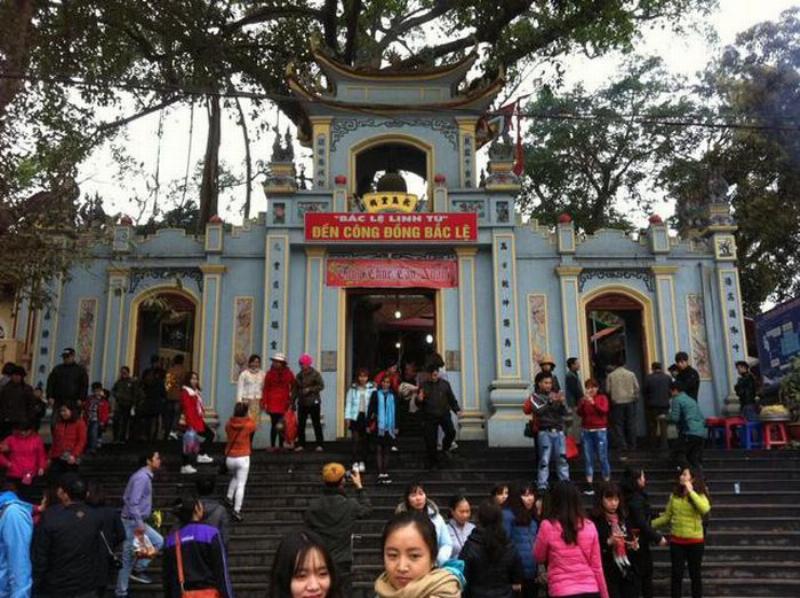 Niềm tin vào bà chúa thượng ngàn