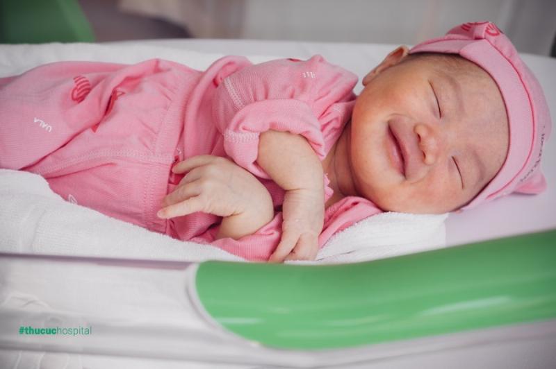 Sinh con năm 2021 tháng nào tốt cho bé gái?