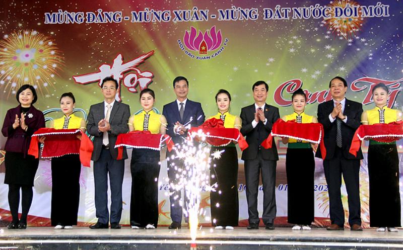 Canh Tý 2020 Mệnh Gì? Giải Mã Tử Vi Trọn Vẹn 3 Hình ảnh minh họa la bàn và các hướng tốt cho người Canh Tý 2020