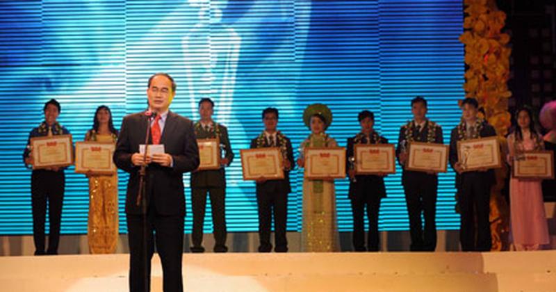 1980 Là Bao Nhiêu Tuổi? 4 Gương mặt tiêu biểu sinh năm 1980