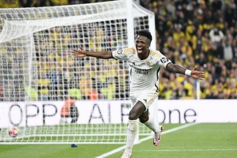 Kỷ lục chuyển nhượng bóng đá châu Âu liên tục bị phá vỡ