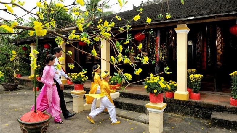 Năm 2025 Tuổi Nào Xông Đất Hợp? 2 Ý Nghĩa Của Việc Xông Đất Đầu Năm