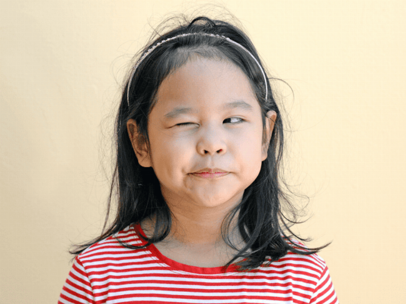 Hiểu Về Hiện Tượng Giật Mắt Phải Ở Nữ 4 Khi nào cần đi khám bác sĩ vì giật mắt