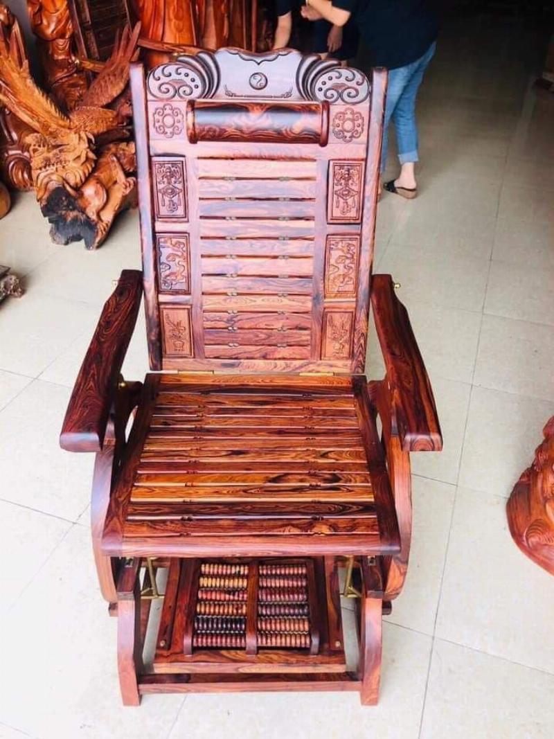 Khám Phá Vẻ Đẹp Hoàng Gia của Bộ Bàn Ghế Gỗ Cẩm Lai 4 Mẫu bộ bàn ghế gỗ cẩm lai đẹp hiện đại