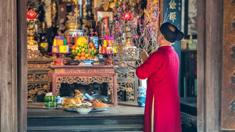 Cúng Giao Thừa Gồm Những Gì: Hướng Dẫn Chuẩn Bị Tết Nguyên Đán Hoàn Hảo 2 so-sanh-mam-cung-giao-thua-mien-bac-trung-nam