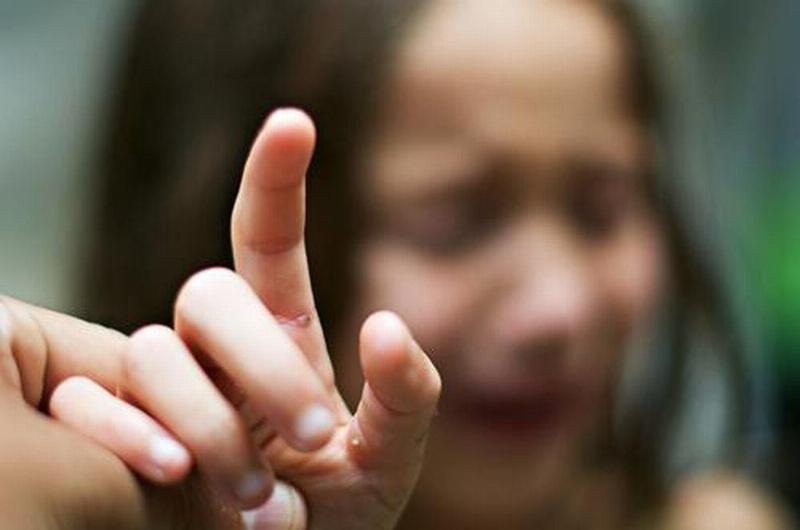 Bị dằm đâm vào tay không lấy ra được có sao không? 3 cach-phong-ngua-bi-dam-vao-tay